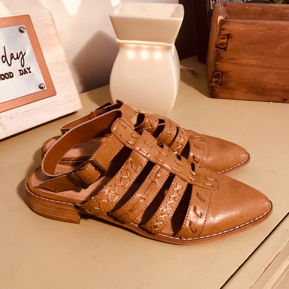 Mi.iM Brown Sandals Size 10